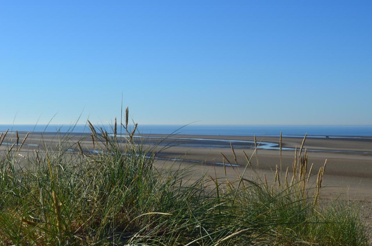 Strand House Camber Luaran gambar